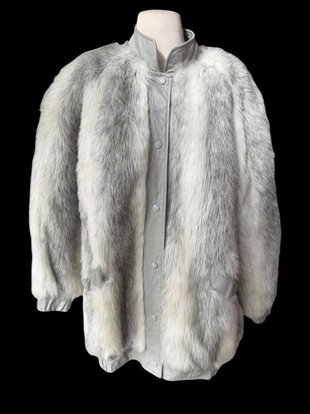 1970s D’Esprit Dubrowsky & Perlbinder Oversized Bi-Tonal Silver & White Faux Fur